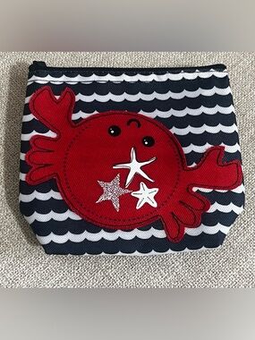 Thirty-one Red Crab Patch Tote with Navy Wave Background